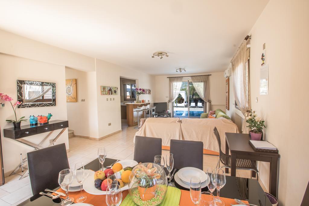 Artemisia Villa Protaras Extérieur photo